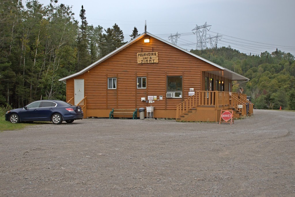 Motel Triplex Lac a Jimmy | 62 QC-138, Sacré-Coeur, QC G0T 1Y0, Canada | Phone: (418) 233-2266