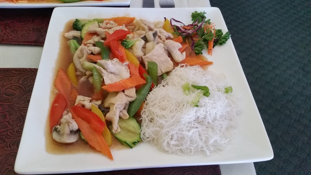 Restaurant Angkor Vat | 2 Rue Plourde, Charlemagne, QC J5Z 3E8, Canada | Phone: (450) 721-1519