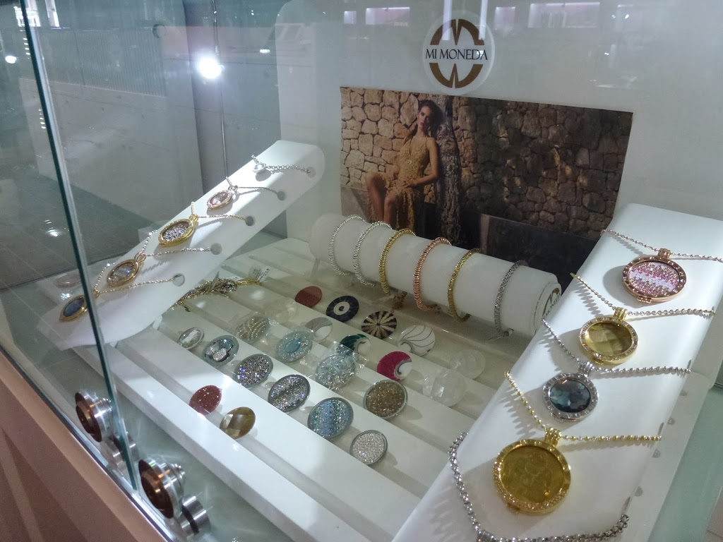 Mi Moneda Toronto at L.E. Jewellers | 1015 Lake Shore Blvd E, Toronto, ON M4M 1B4, Canada | Phone: (416) 461-4494