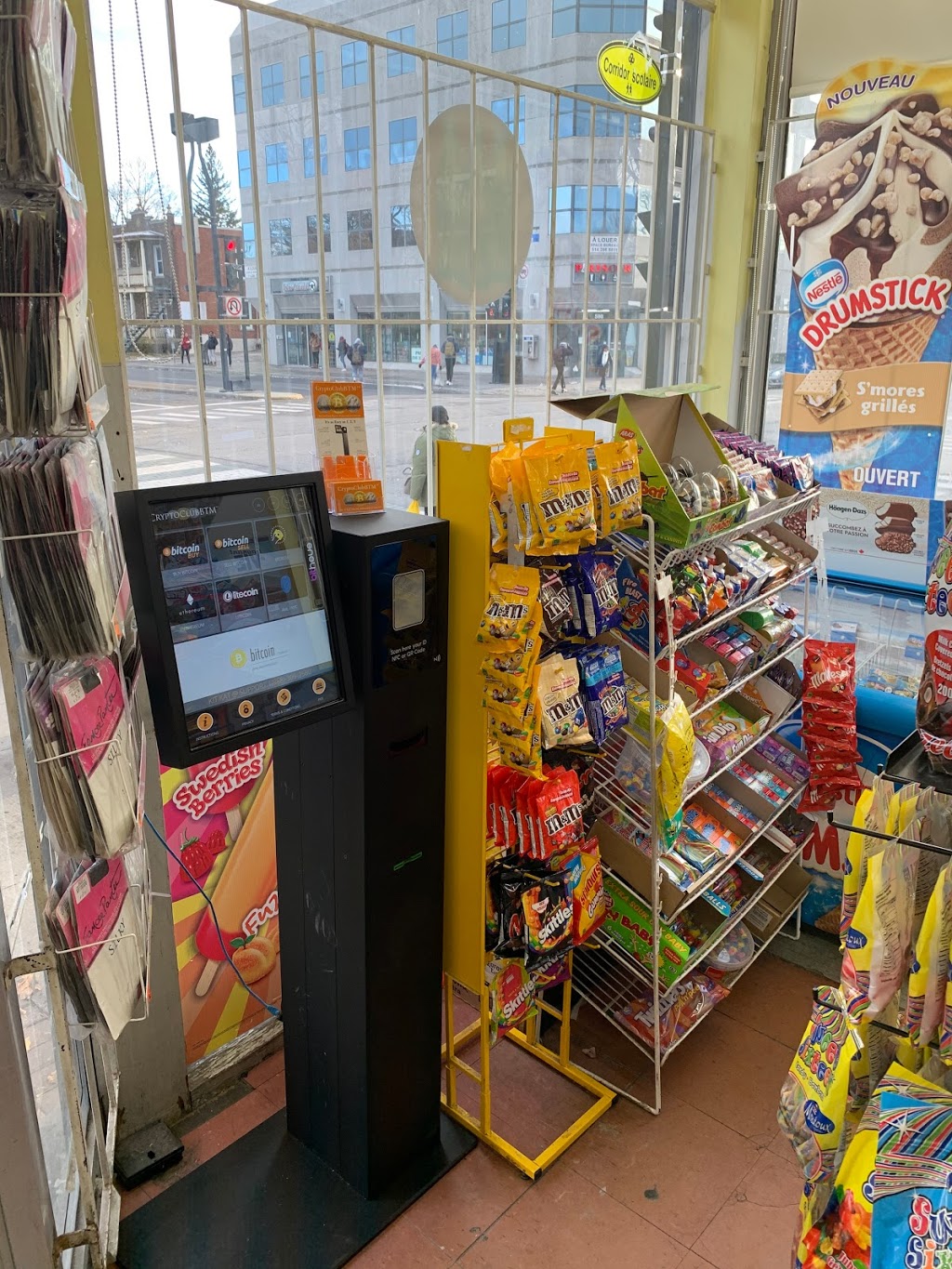 CryptoClubBTM Bitcoin ATM/Depanneur Kit-Kat | 1495 Rue du Collège, Saint-Laurent, QC H4L 2L8, Canada | Phone: (833) 258-2282