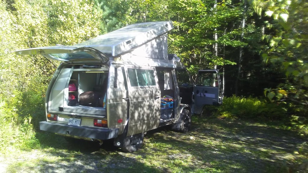 Camping Rustique Au conte Dormant | 53 Rue des Cerfs, Orford, QC J1X 7M3, Canada | Phone: (819) 446-1777