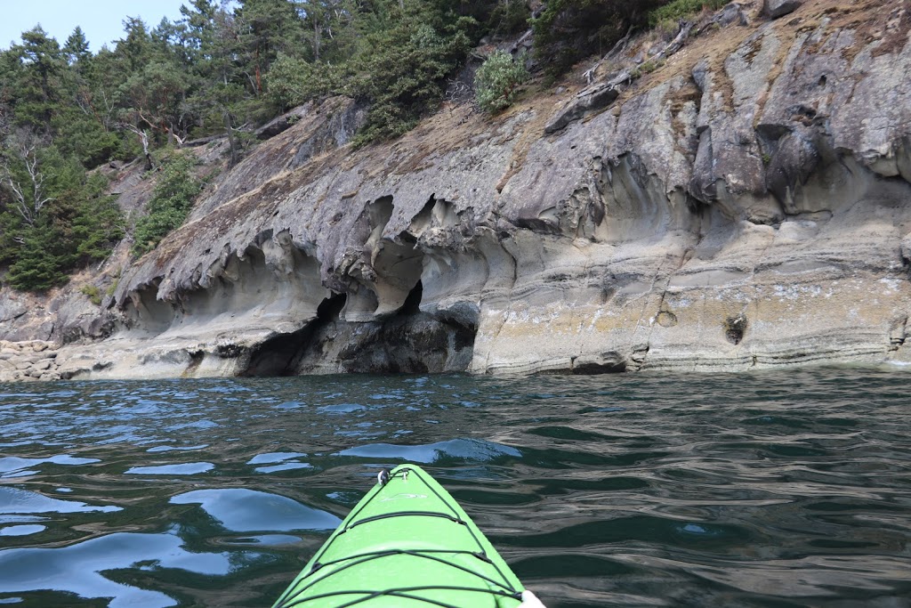 Kayak Salt Spring | 165 Long Harbour Rd, Salt Spring Island, BC V8K 2K9, Canada | Phone: (250) 537-6499