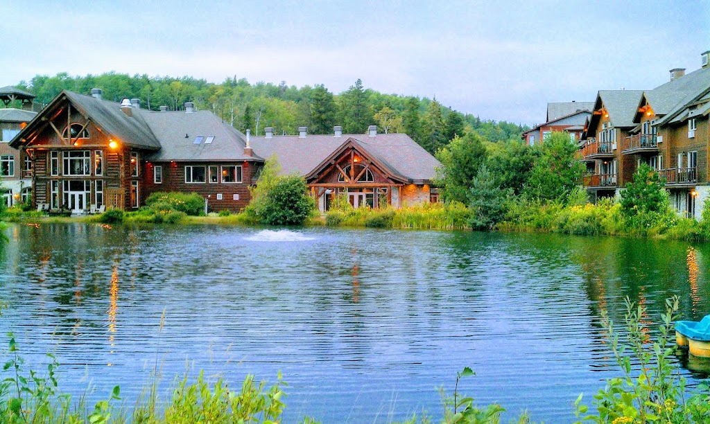 LES CONDOS DU LAC TAUREAU | 1302 Chem. de la Baie-du-Milieu, Saint-Michel-des-Saints, QC J0K 3B0, Canada | Phone: (844) 828-7328