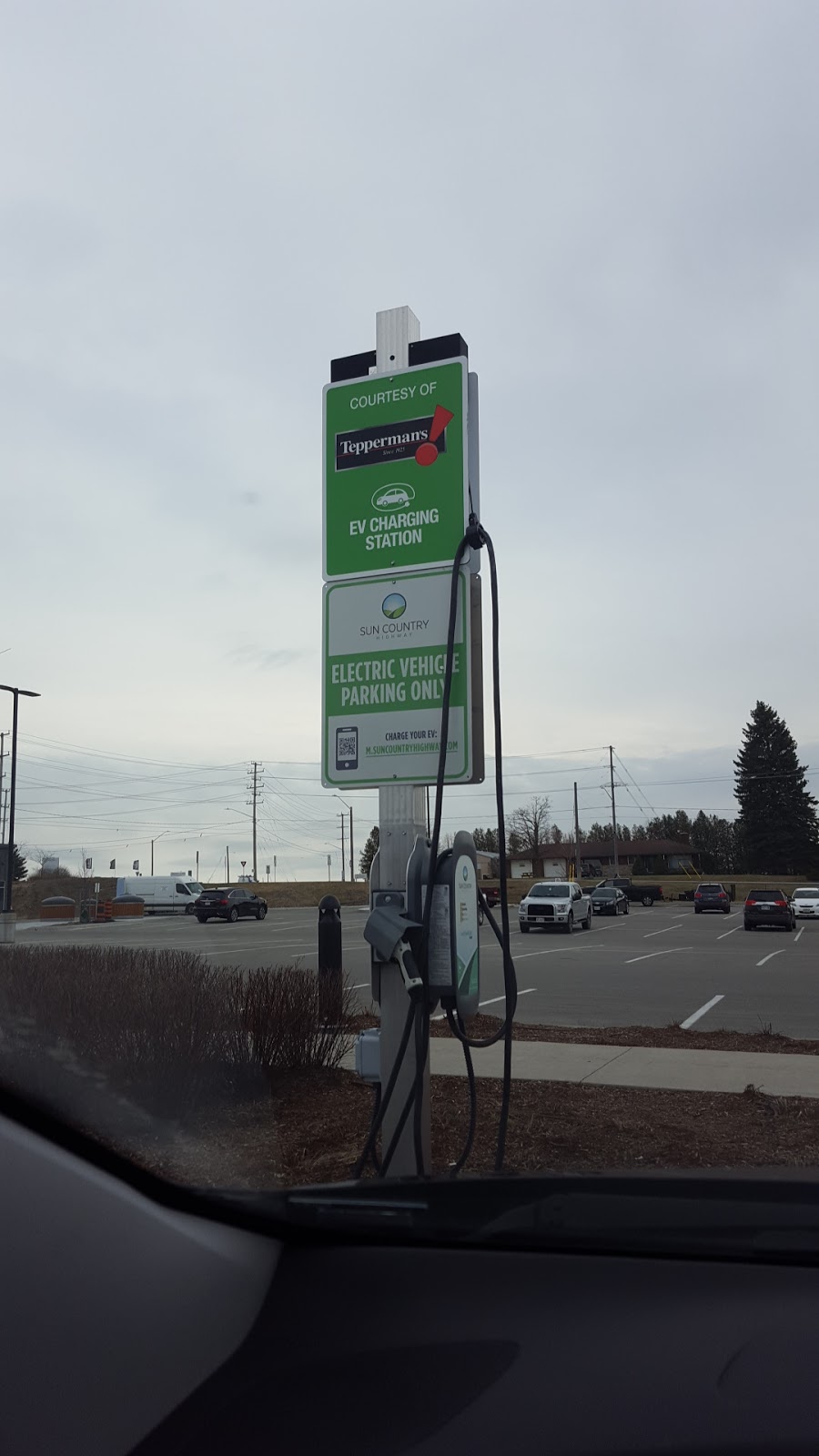 EV Charging Station (Sun Country Highway) | 1415 Huron Rd, Kitchener, ON N2R 0L3, Canada