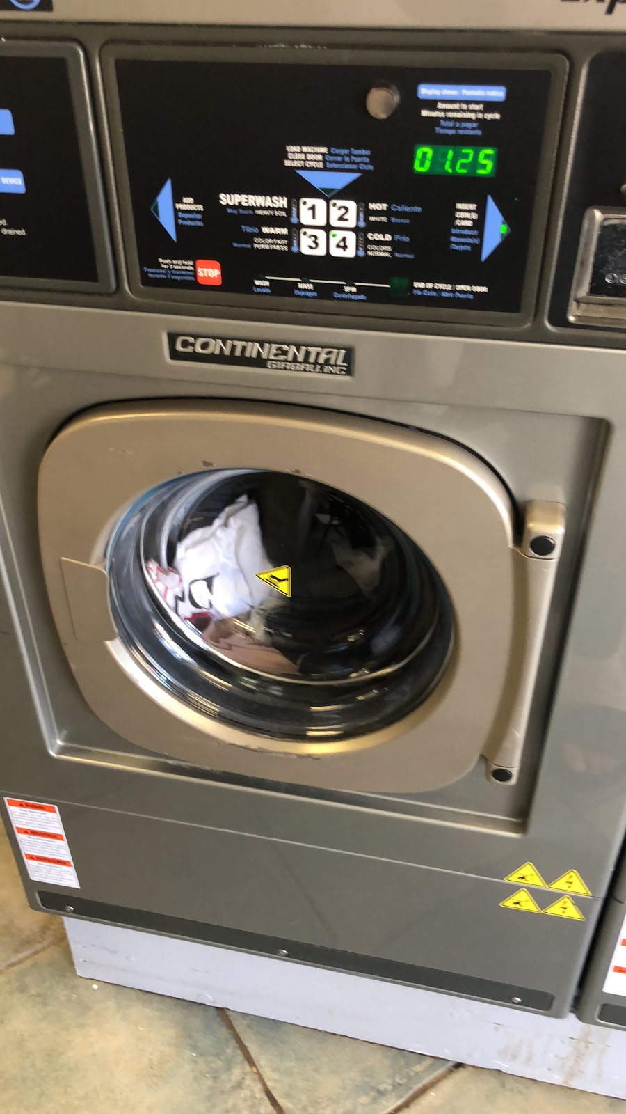 Brunos Laundromat | 314 Oakwood Ave, York, ON M6E 2V7, Canada | Phone: (647) 435-6970