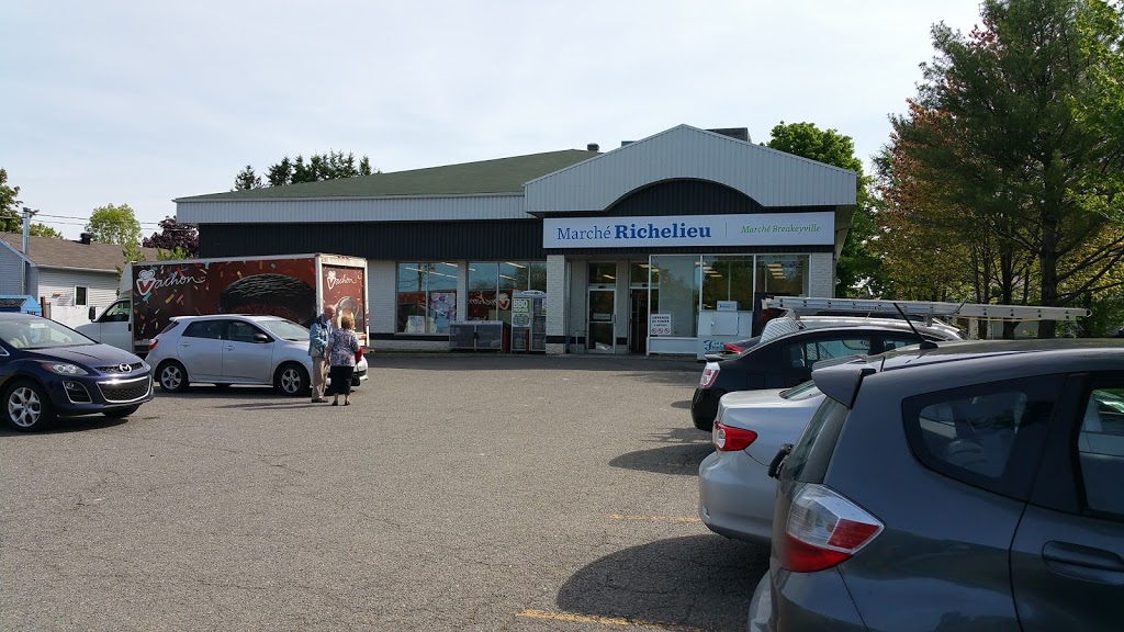 Marché Richelieu - Breakeyville | 3448 Avenue Saint-Augustin, Lévis, QC G6Z 8G5, Canada | Phone: (418) 832-4424