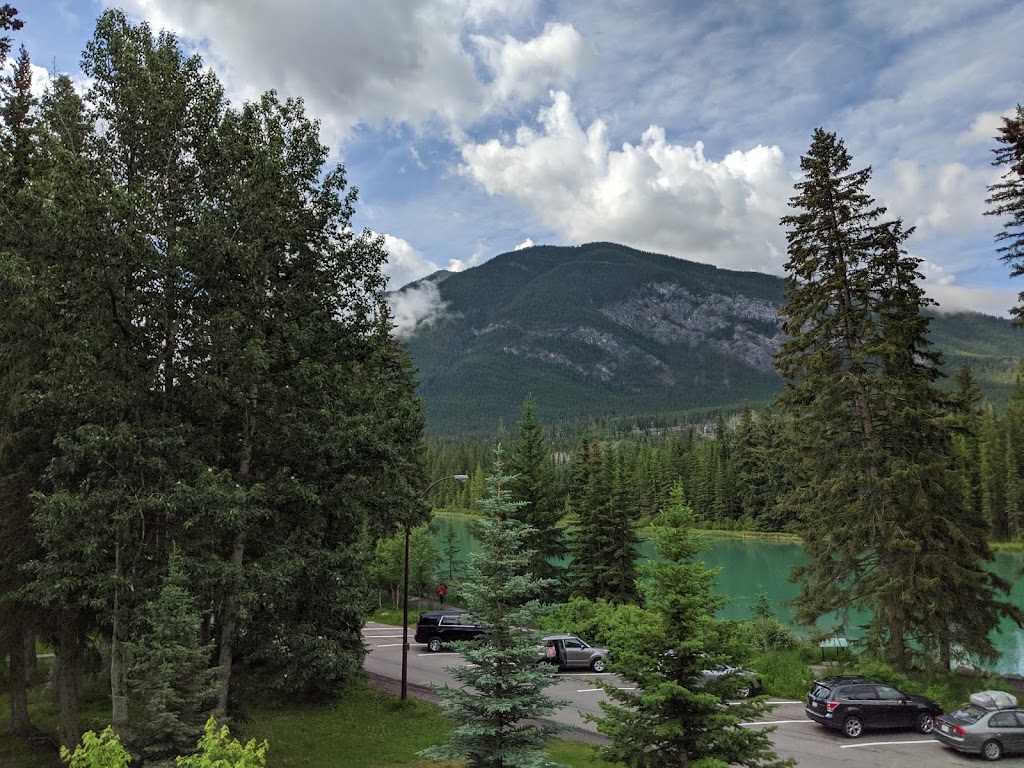 Bow View Lodge | 228 Bow Ave, Banff, AB T1L 1A5, Canada | Phone: (800) 661-1565