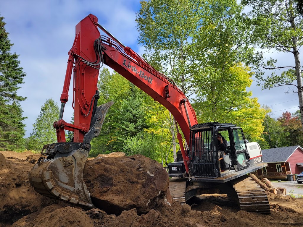 Excavation JM Raymond | 91 Rue Notre Dame, Sainte-Agathe-des-Monts, QC J8C 2N3, Canada | Phone: (819) 217-0244