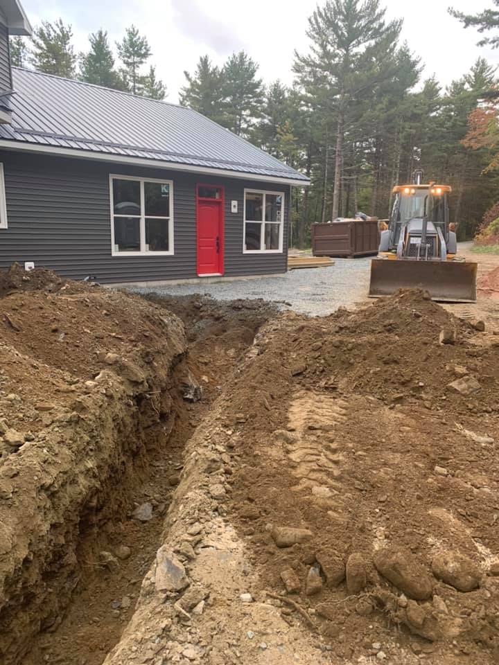 Hendersons Excavation and Trucking | 154 Great Hill Rd, Brooklyn, NS B0J 1H0, Canada | Phone: (902) 350-2932