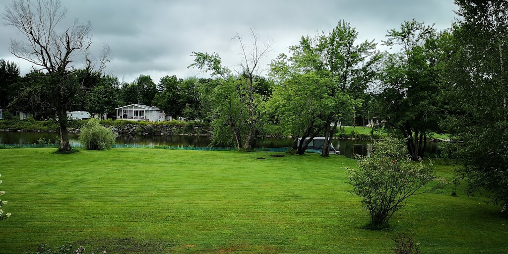 Le Reflet De La Riviere B & B | 86 Chemin Rousseau, Weedon, QC J0B 3J0, Canada | Phone: (819) 877-5033