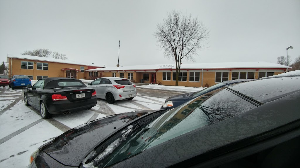 School Saint-Jacques | 115 Rue Renaud, Saint-Jacques-le-Mineur, QC J0J 1Z0, Canada | Phone: (450) 347-4400