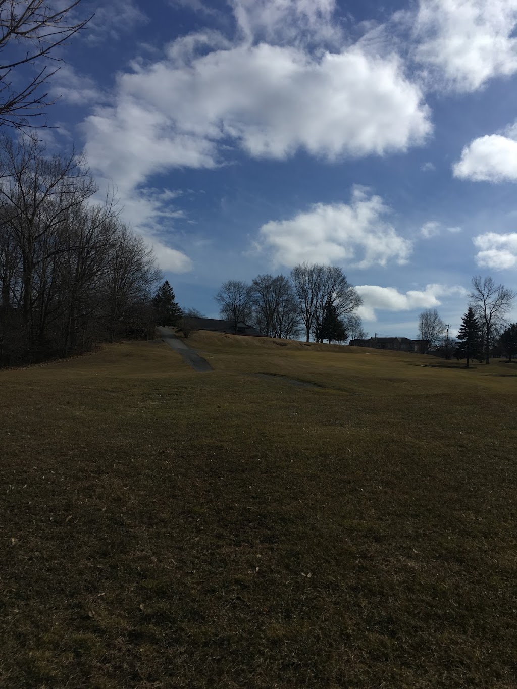 Napanee Golf & Country Club | 201 County Rd 8, Napanee, ON K7R 3M3, Canada | Phone: (613) 354-2313