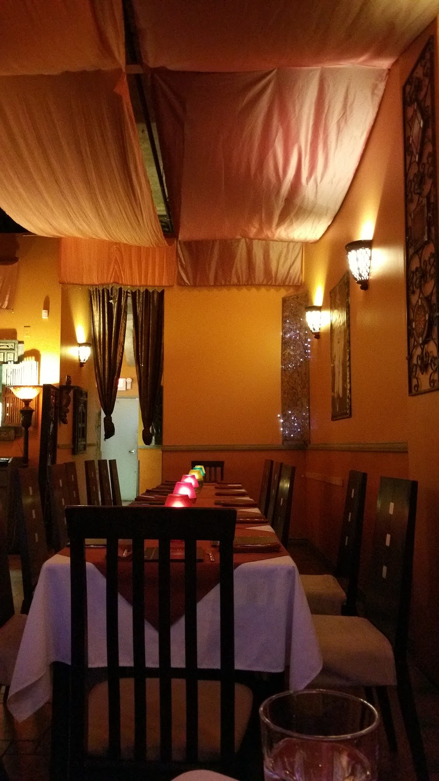 Jollys Indian Bistro | 2928 W 4th Ave, Vancouver, BC V6K 1R2, Canada | Phone: (604) 734-9110