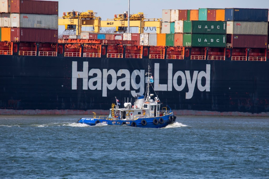 Hapag-Lloyd (Canada) Inc | 6708 Bayne St, Halifax, NS B3K 0A8, Canada | Phone: (902) 453-4747