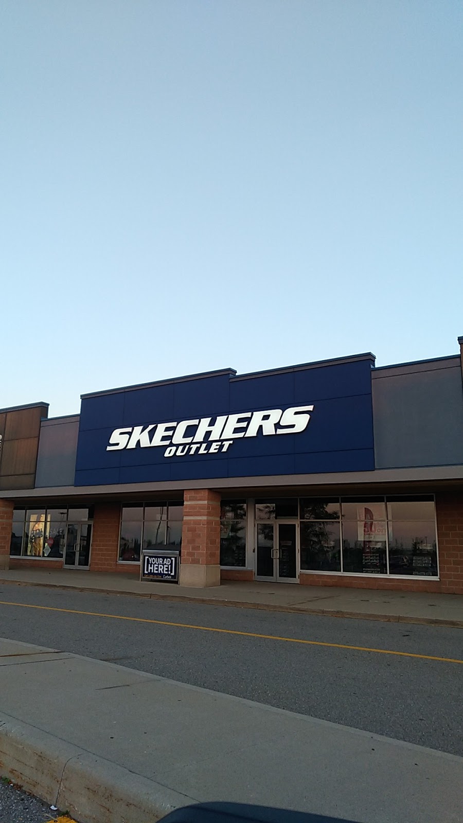 SKECHERS Factory Outlet | 3527 Wyecroft Rd Ste #K03b, Oakville, ON L6L 0B6, Canada | Phone: (905) 825-9768