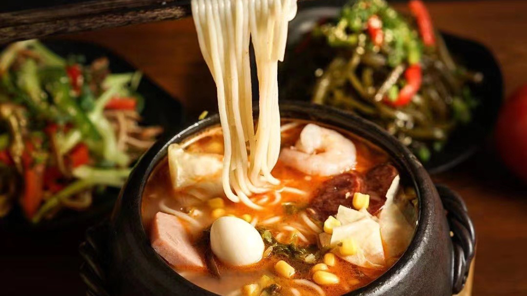 Yunshang Rice Noodle(UBC)云尚米线 | 5728 University Blvd #201, Vancouver, BC V6T 1K6, Canada | Phone: (604) 558-3816