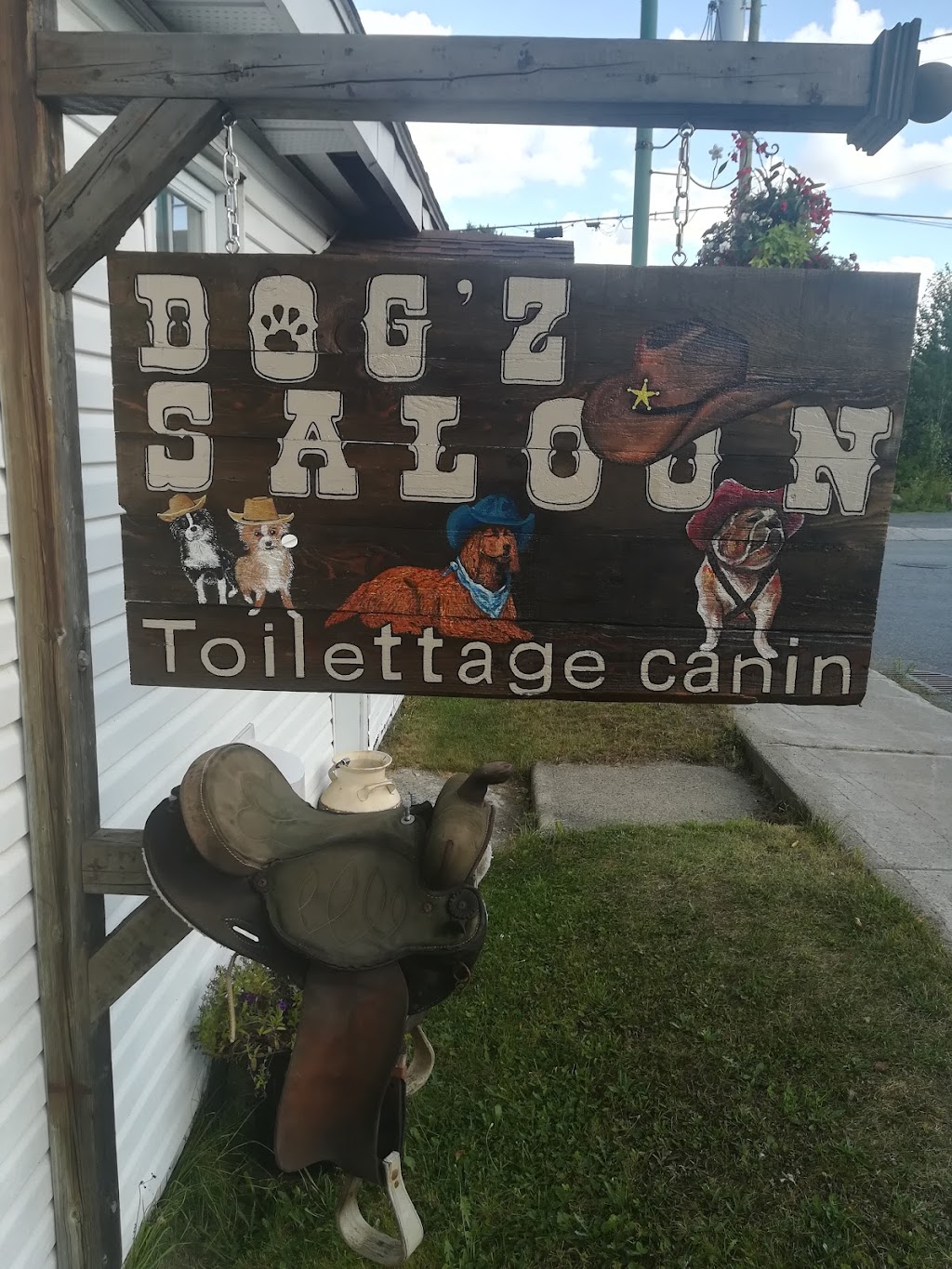 Dogz saloon | 9 Rue des Cèdres, Sainte-Marguerite-du-Lac-Masson, QC J0T 1L0, Canada | Phone: (514) 291-8394