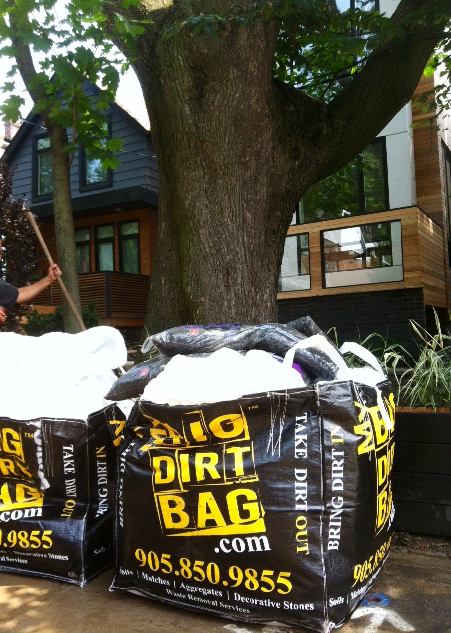 My Big Dirt Bag | 8955 Weston Rd, Woodbridge, ON L4L 1A6, Canada | Phone: (905) 850-9855