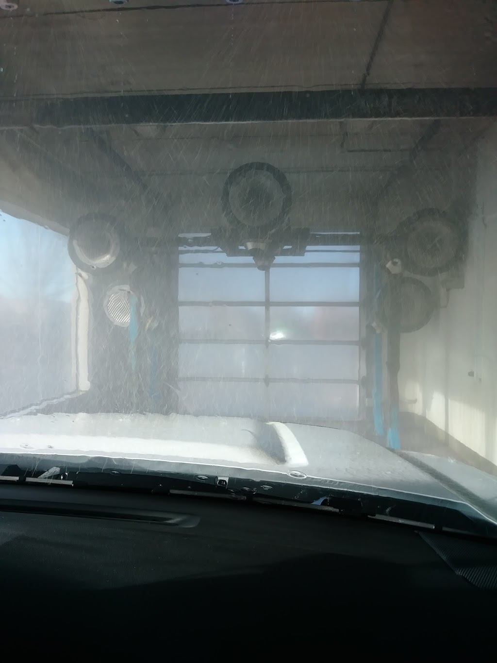 EZEE CLEAN Car Wash | 264 Hamilton Regional Rd 8, Stoney Creek, ON L8G 1E3, Canada | Phone: (905) 662-6595
