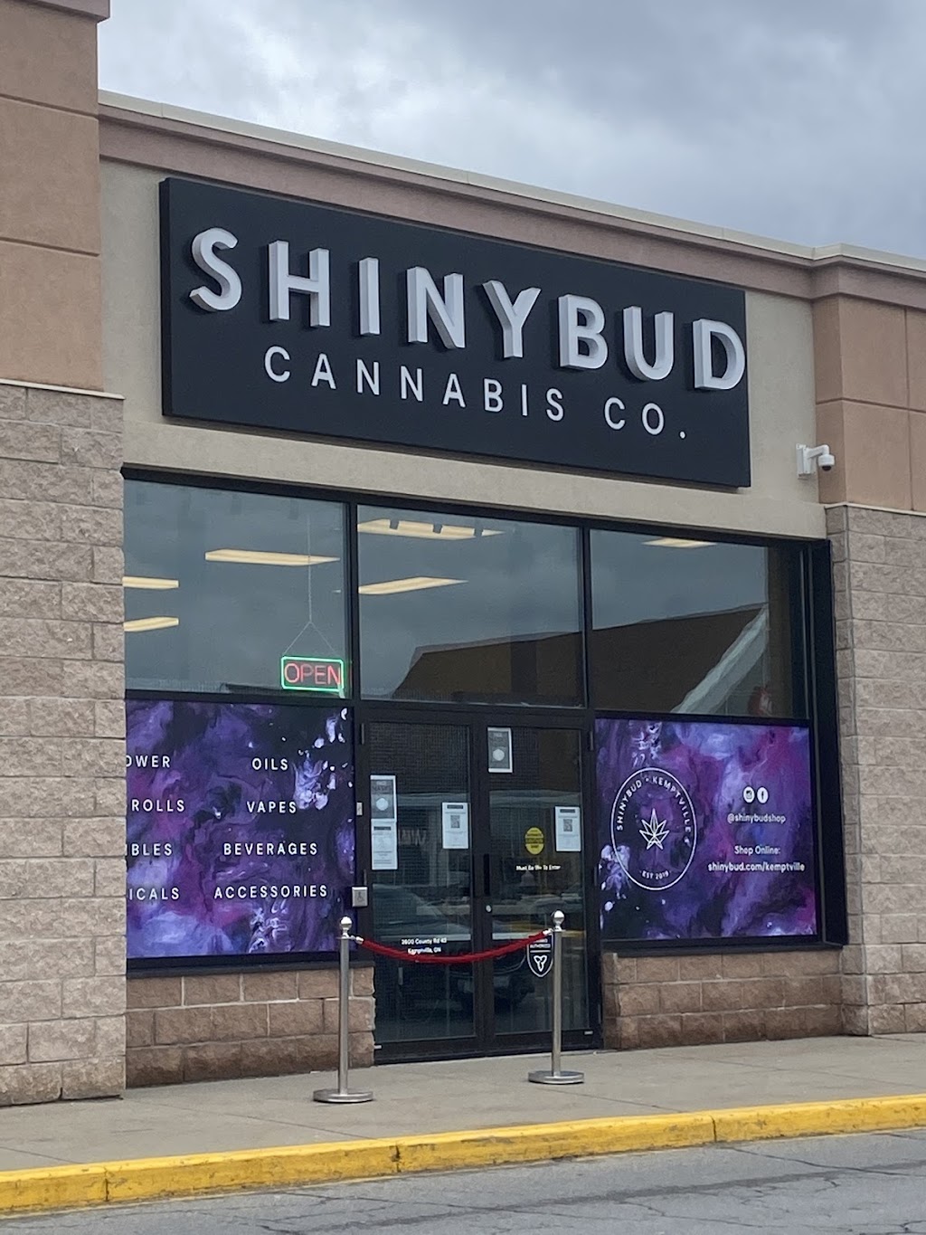 ShinyBud Cannabis Co. | 80 Dufferin St unit 110, Perth, ON K7H 3A7, Canada | Phone: (613) 466-0752