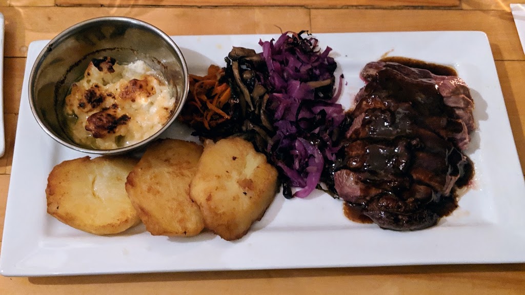 Le Jurançon | 1028 Rue Saint-Zotique E, Montréal, QC H2S 1N2, Canada | Phone: (514) 274-0139