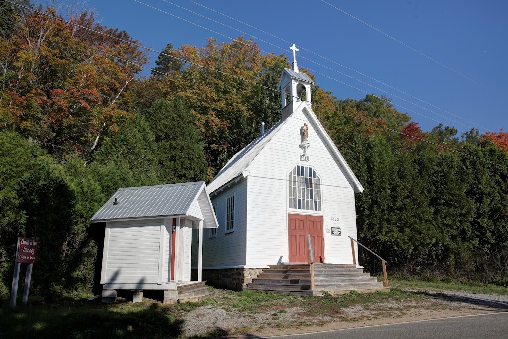 Chapelle du Frère Vianney | 1378 Rue Principale, Petite-Rivière-Saint-François, QC G0A 2L0, Canada | Phone: (418) 760-1050