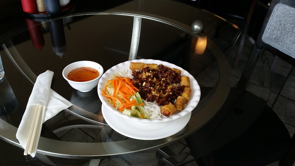 Ha Tien Restaurant | 11225 30 St SW, Calgary, AB T2W 4N5, Canada | Phone: (403) 453-1515
