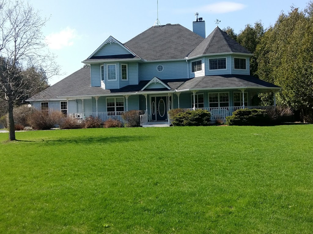 The Boston "T" Bed & Breakfast | 106 Falcon Brook Rd, Carp, ON K0A 1L0, Canada | Phone: (613) 859-0779