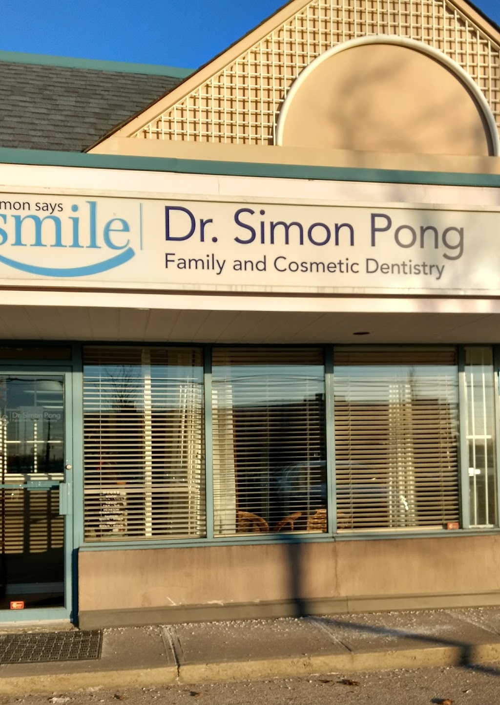Dr. Simon Pong Family and Cosmetic Dentistry | 353 Iroquois Shore Rd #2, Oakville, ON L6H 1M3, Canada | Phone: (905) 844-6221