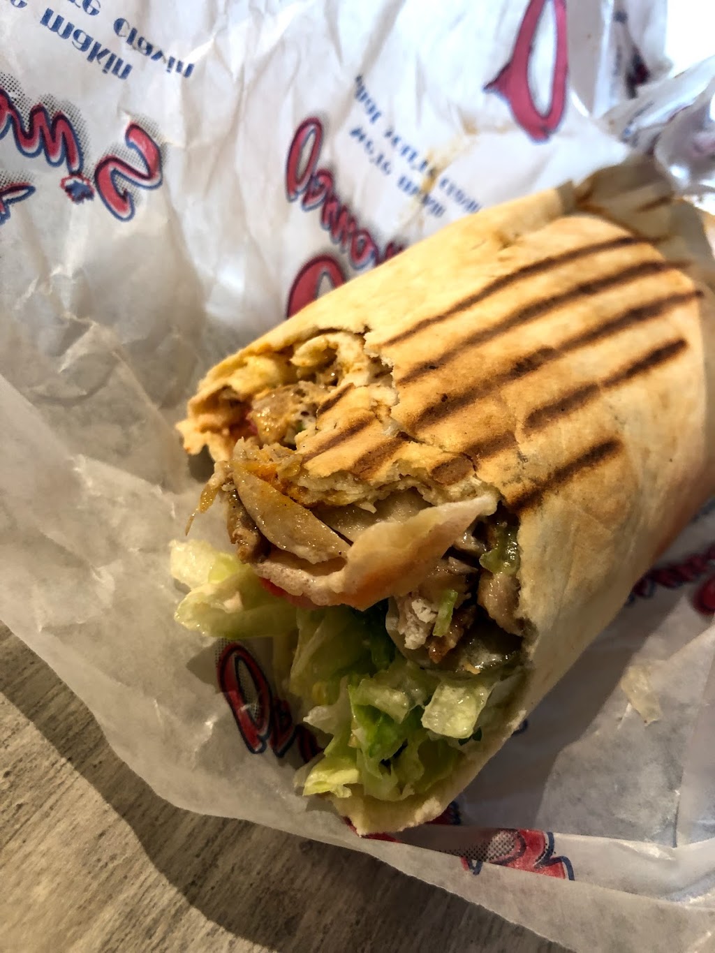 Osmows Shawarma | 400 Scott St, St. Catharines, ON L2N 6T4, Canada | Phone: (905) 935-1234