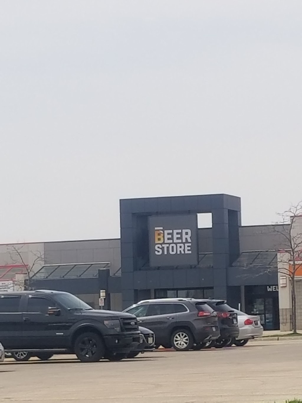 Beer Store | 2020 Appleby Line, Burlington, ON L7L 6M6, Canada | Phone: (905) 315-9985