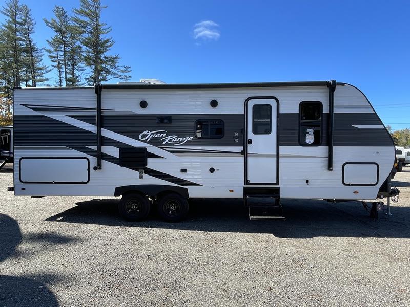 West Coast RV Rentals | Prestwick Pl, Courtenay, BC V9N 0E1, Canada | Phone: (250) 218-9922