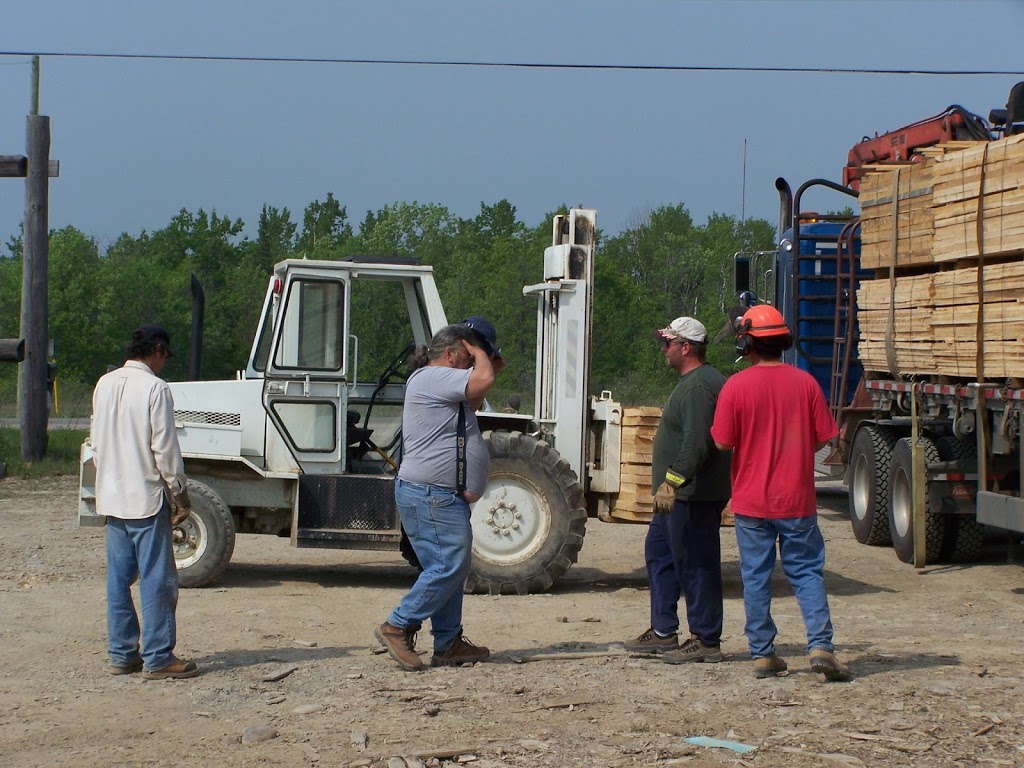 Manitoulin Cedar Fence / Forest Tech | 3079 Kaboni Rd, Wikwemikong, ON P0P 2J0, Canada | Phone: (705) 859-3032