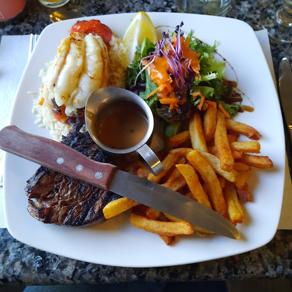 Restaurant du Boisé | 140 QC-138, Grandes-Bergeronnes, QC G0T 1G0, Canada | Phone: (418) 232-1375