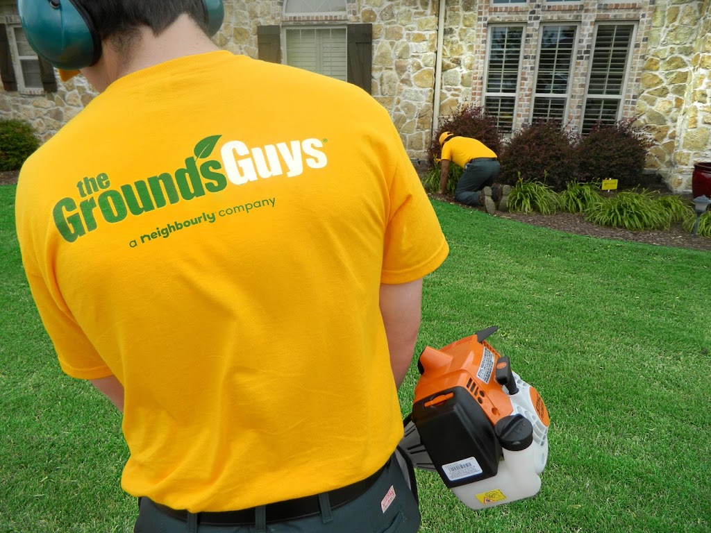 The Grounds Guys of Barrie | 39 Churchill Dr #3, Barrie, ON L4N 8Y2, Canada | Phone: (705) 990-1409