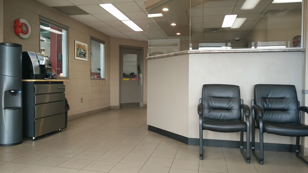 Car Lane Auto Centre | 659 Wellington St W, Guelph, ON N1H 8L8, Canada | Phone: (519) 837-2006