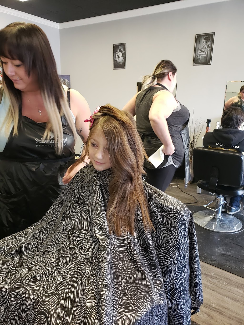 Jilly-Bs Hair Care | 59 Main St, Selkirk, MB R1A 1R2, Canada | Phone: (204) 785-1553