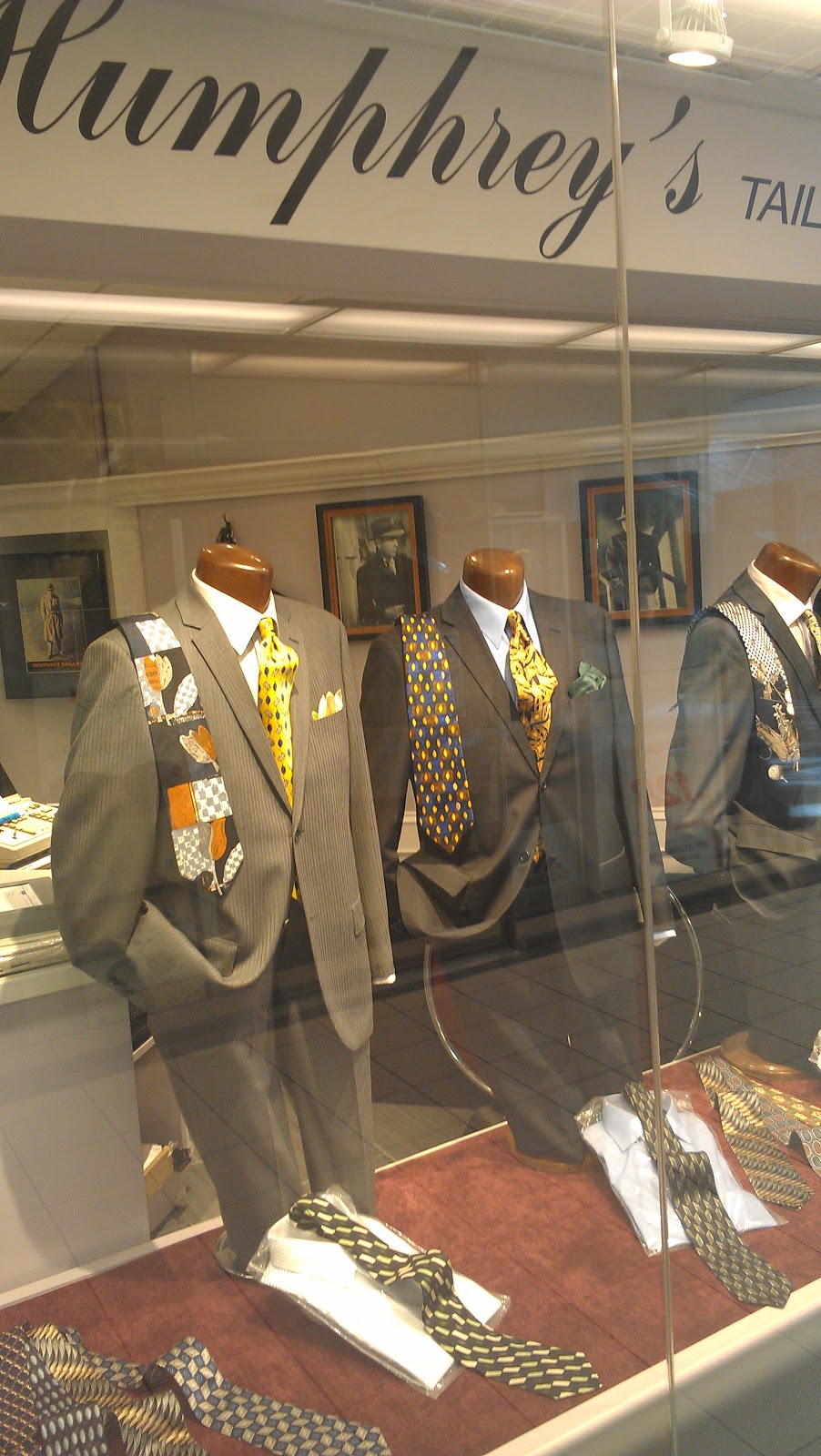 Humphreys Tailor | 4 Ridgefield Crescent, Maple, ON L6A 1J8, Canada | Phone: (416) 214-0981