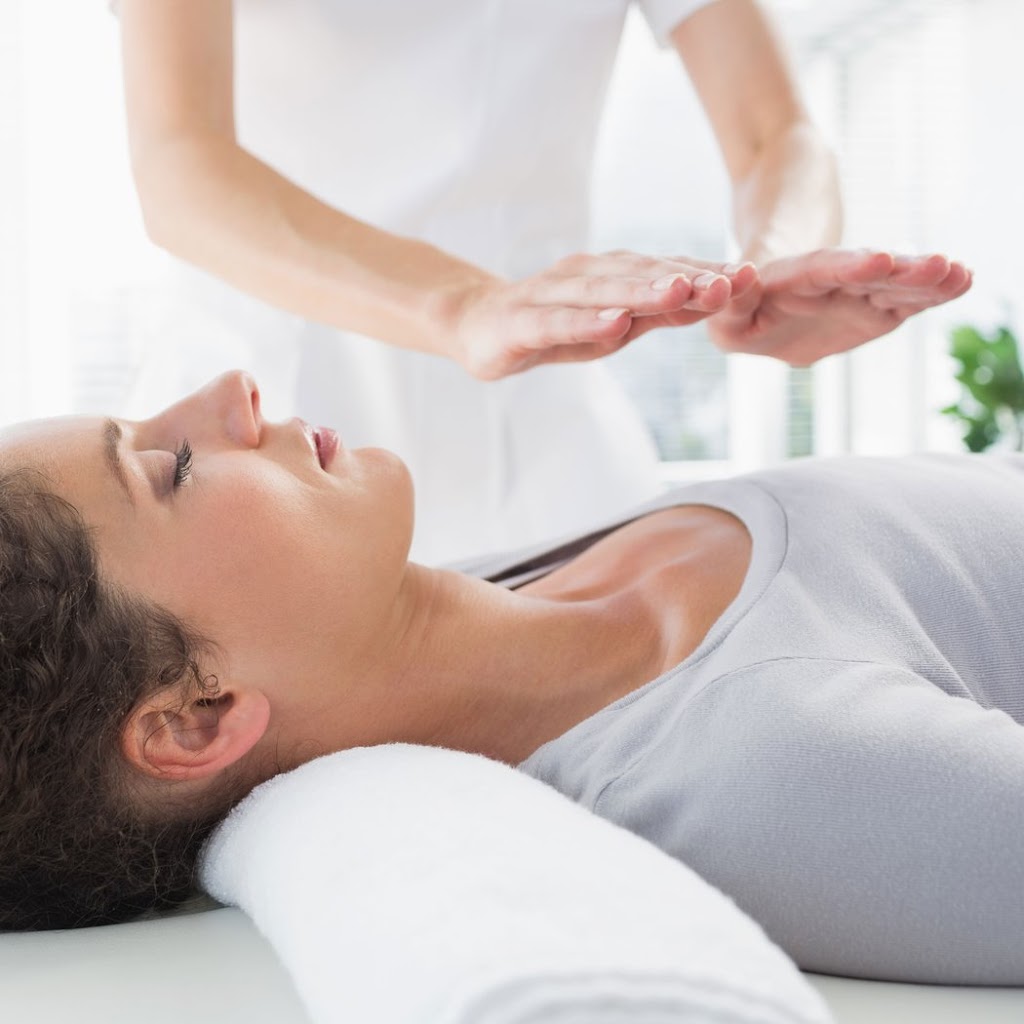 The Energy Healing of Reiki | 205 Pine Dr, Barrie, ON L4N 4H4, Canada | Phone: (705) 828-0662