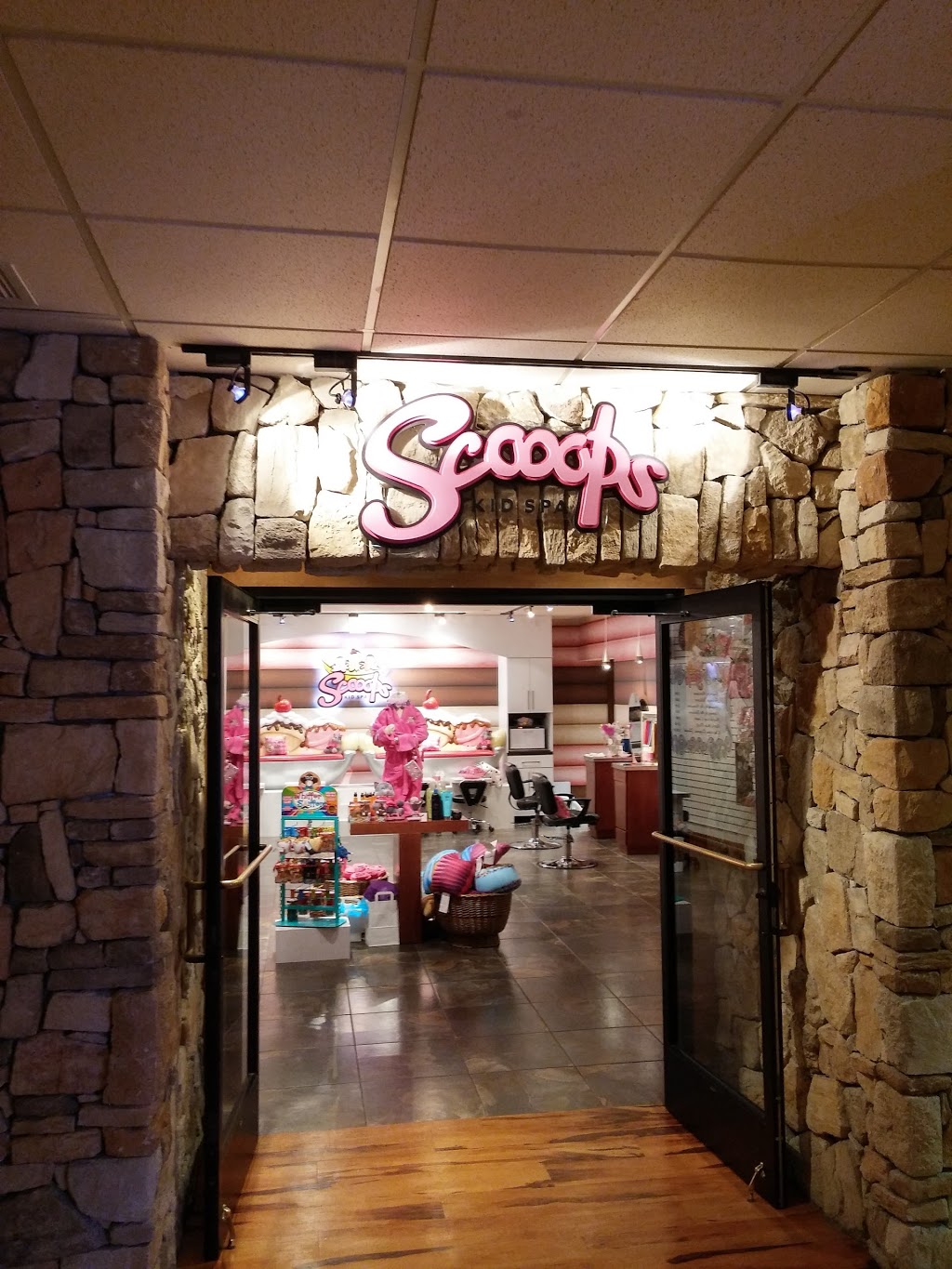 Scoops Kids Spa | 3950 Victoria Ave, Niagara Falls, ON L2E, Canada | Phone: (407) 928-8086