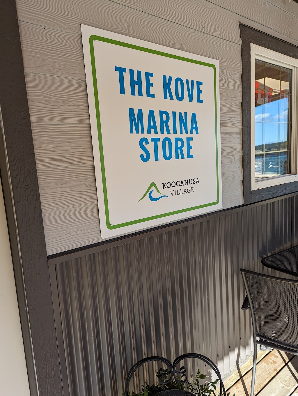 The Kove Marina Store | 5QC4+W4, Kragmont, BC V0B 1R0, Canada | Phone: (250) 431-8612