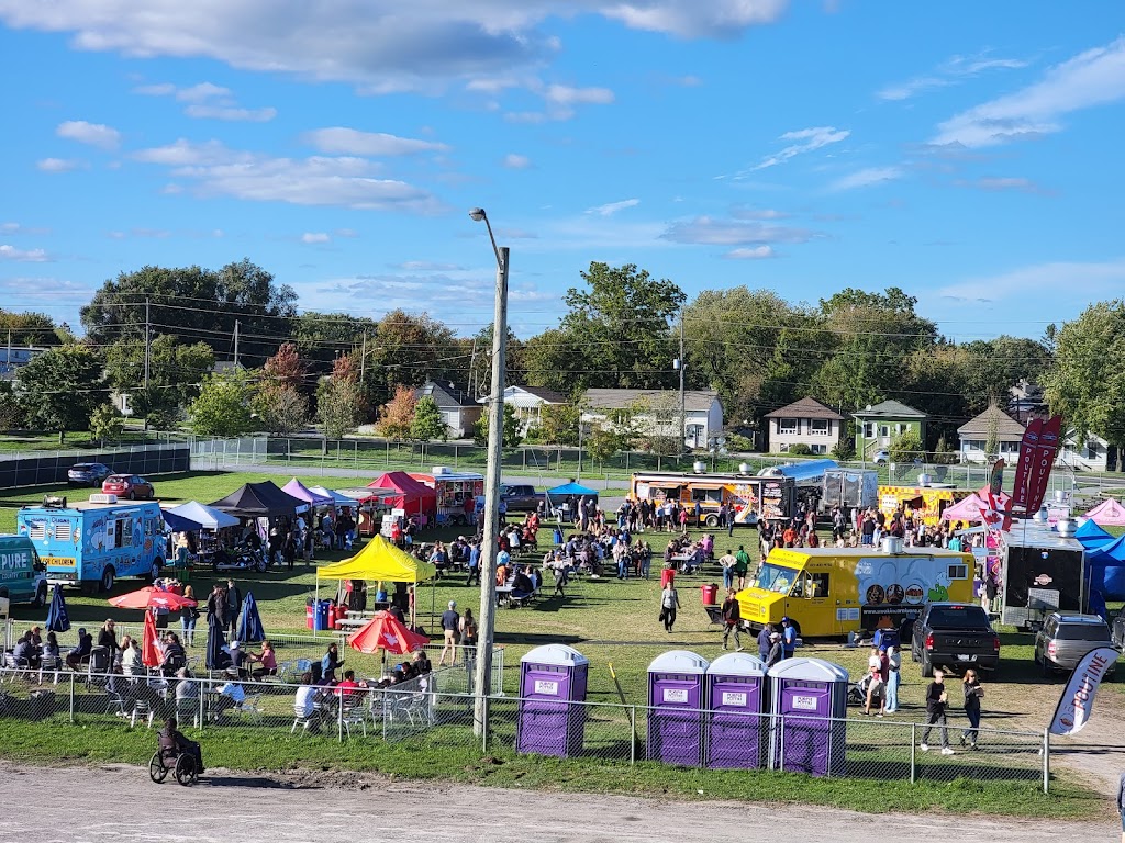 Memorial Centre Off-leash Dog Park | Alfred St, Kingston, ON K7K, Canada | Phone: (613) 546-0000