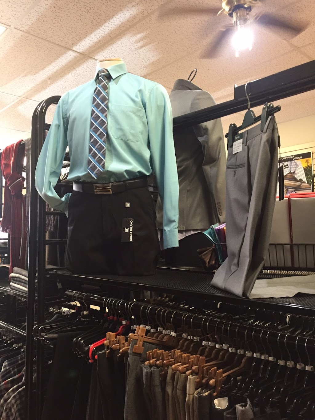 Winstons Mens Wear | 8 Courthouse Square, Goderich, ON N7A 1M3, Canada | Phone: (519) 440-0633