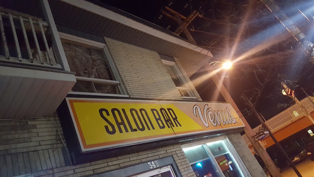 Salon Bar Venus | 342 Rue St Joseph, La Tuque, QC G9X 1L2, Canada | Phone: (819) 523-7936
