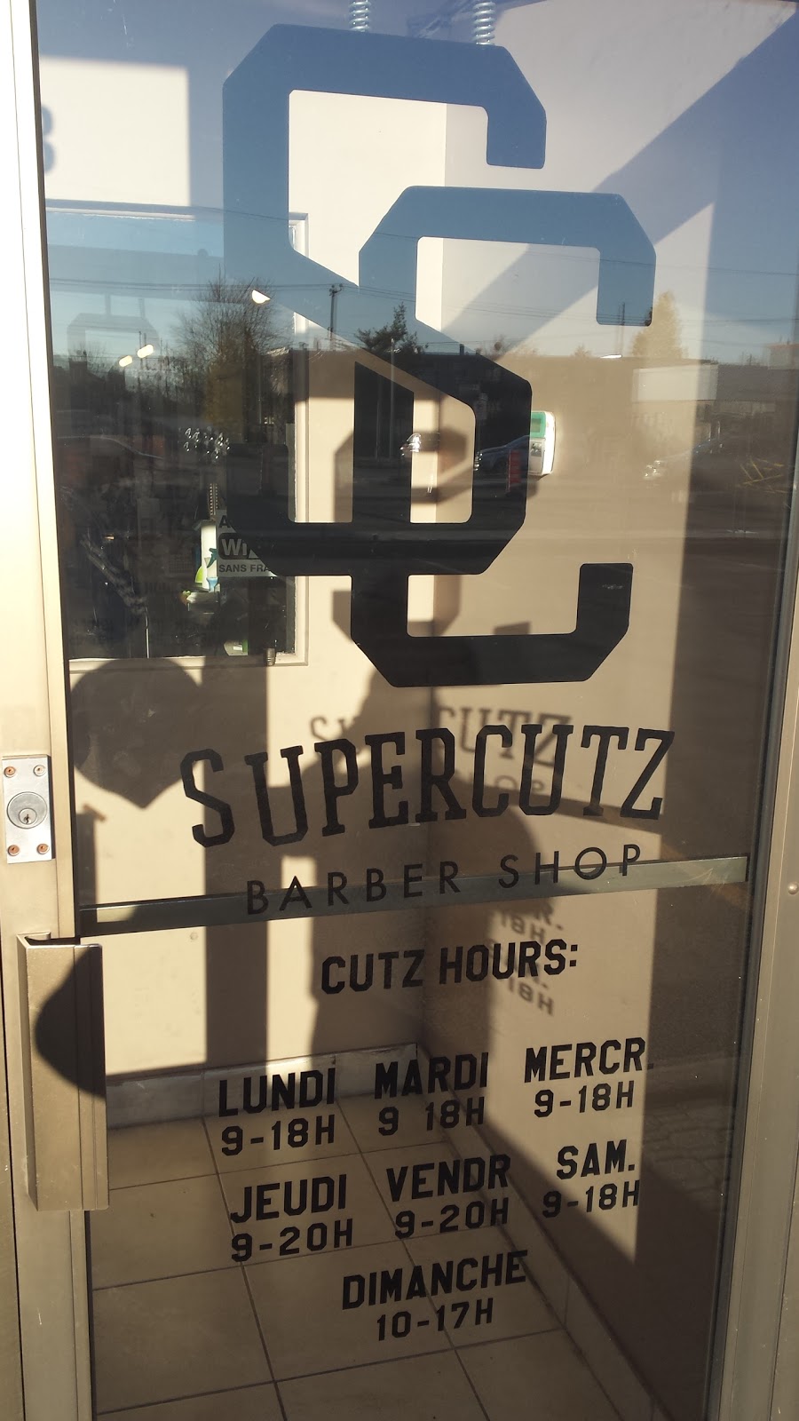 Super Kutz Barber Shop | 1665 Av Dollard, LaSalle, QC H8N 1T7, Canada | Phone: (438) 788-3552