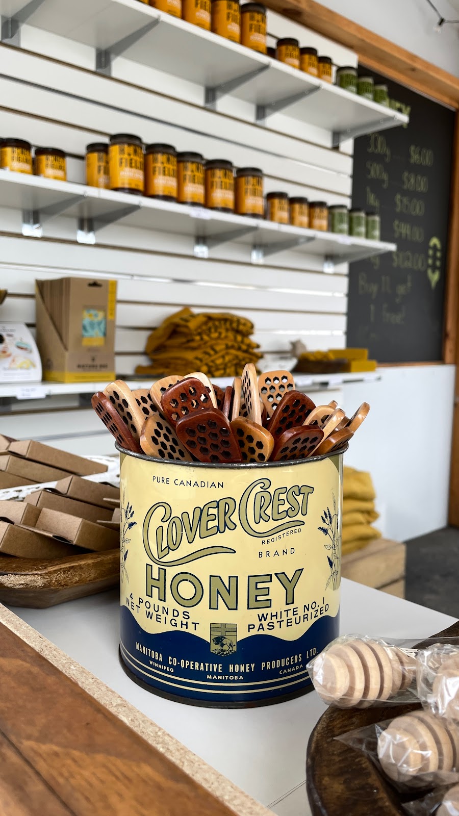 Honey Fields | 962 Line 8 Rd, Niagara-on-the-Lake, ON L0S 1J0, Canada | Phone: (613) 899-6589