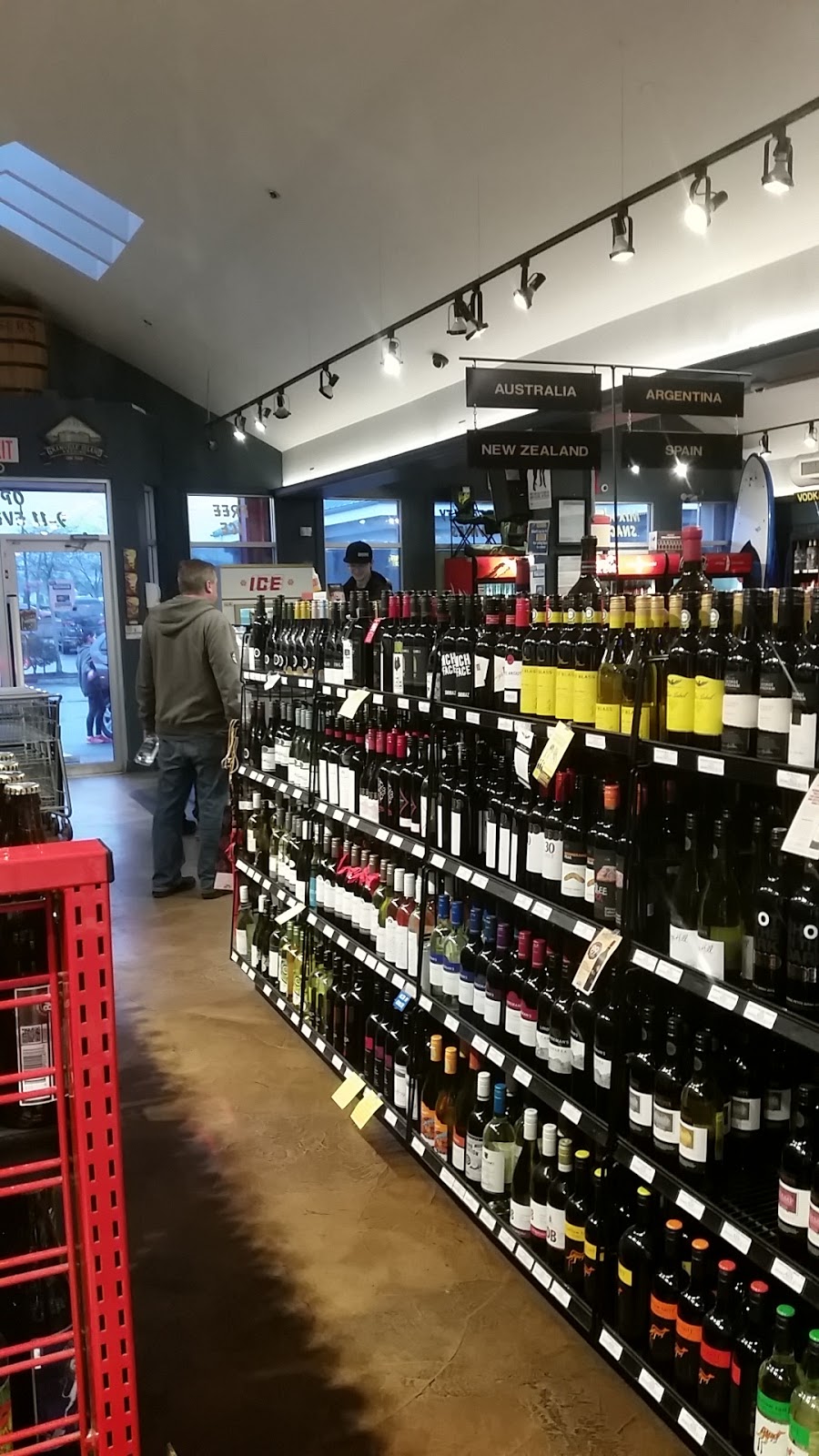 Dickens Liquor Shoppe | 2240 Beacon Ave, Sidney, BC V8L 1X1, Canada | Phone: (250) 655-3966