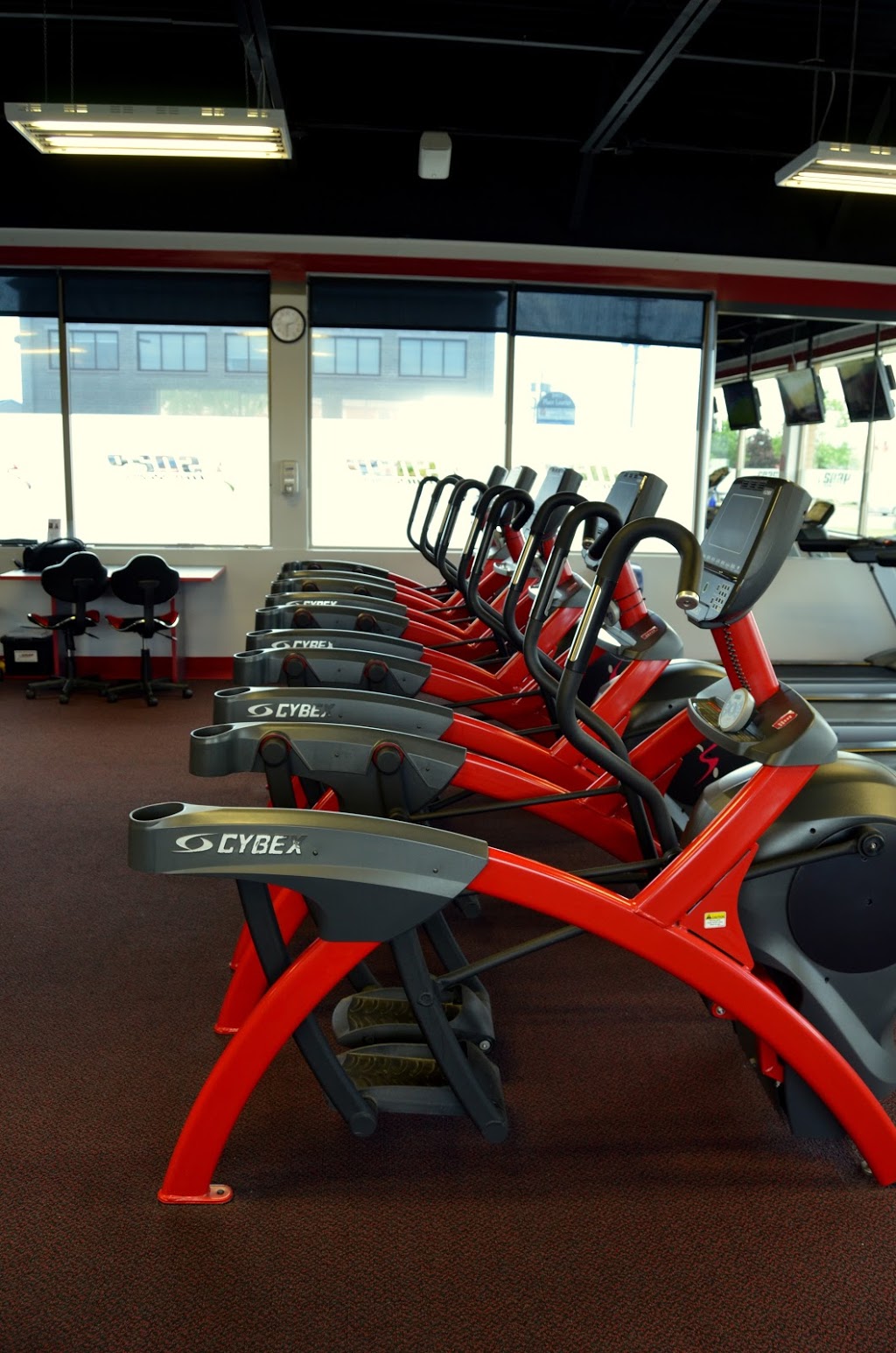 Snap Fitness | 2901 Laurier St, Rockland, ON K4K 1R3, Canada | Phone: (613) 446-9910