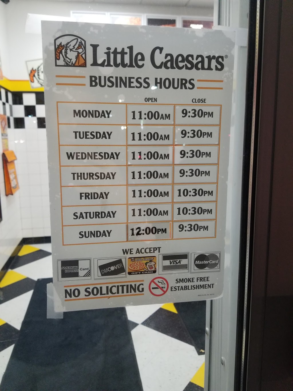 Little Caesars Pizza | 7070 St Barbara Blvd, Mississauga, ON L5W 0E6, Canada | Phone: (905) 565-6050