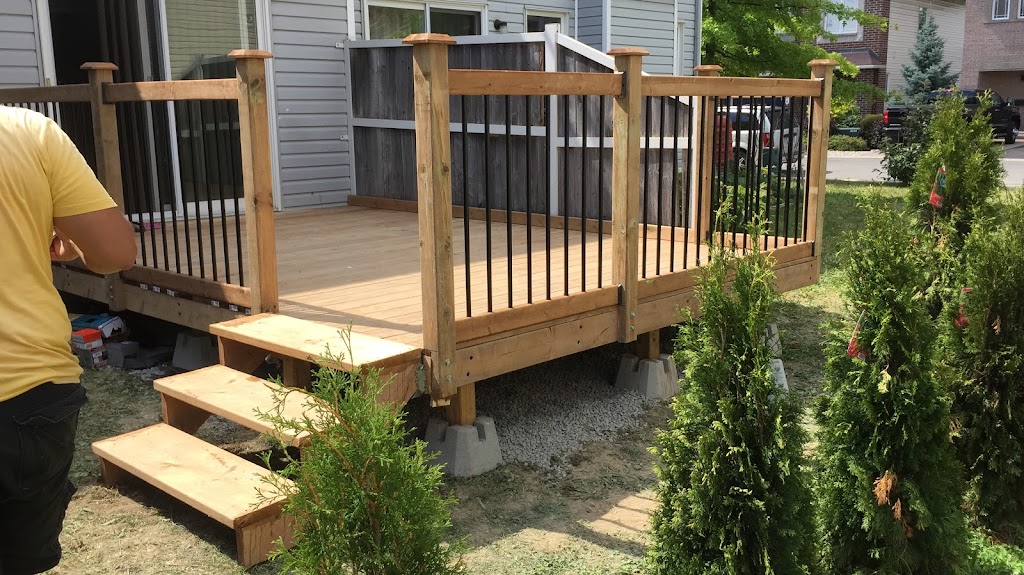 Canada Deck & Fence | 379 Brettonwood Ridge, Kanata, ON K2T 0H8, Canada | Phone: (613) 220-0110